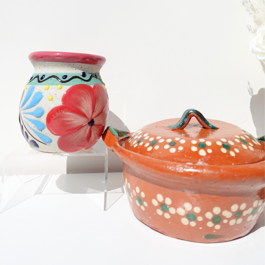 Mexican 7” casserole with 2 floral coffee mugs