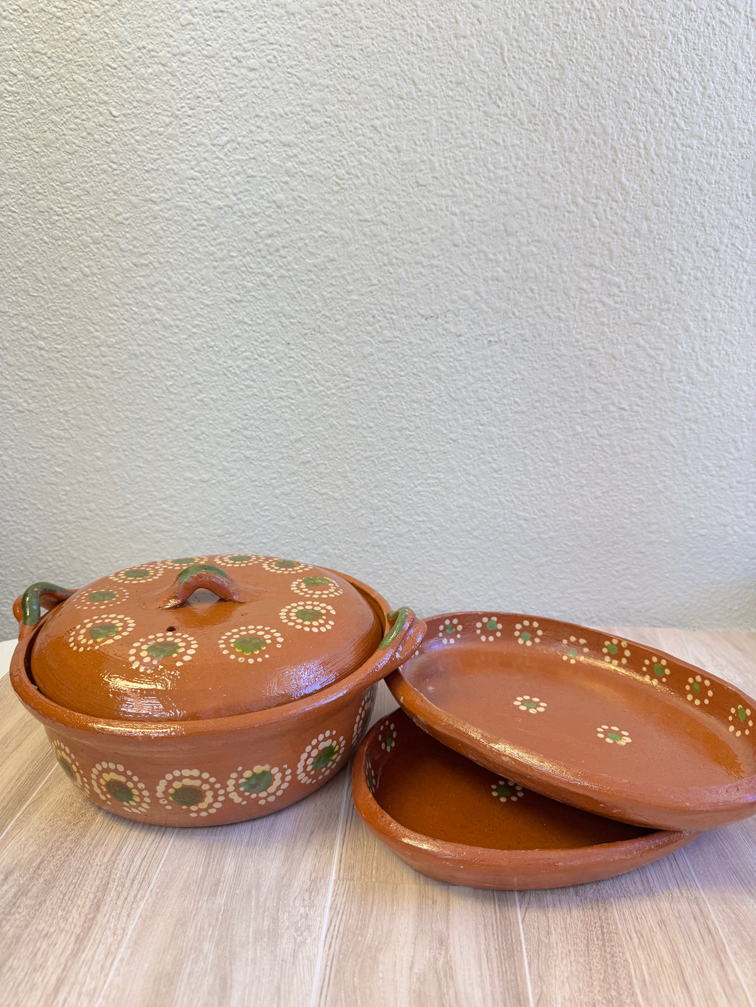 Mexican 9” casserole with 2 oval plates set