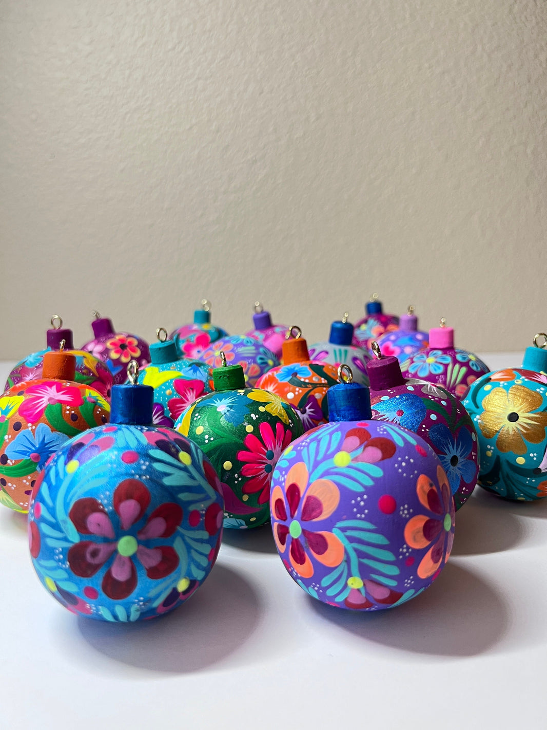 Mexican Ornaments, Hand Painted Ornament, Christmas Ornaments, Mexican Handmade Ornament, Christmas gift tag, Stocking Stuffer